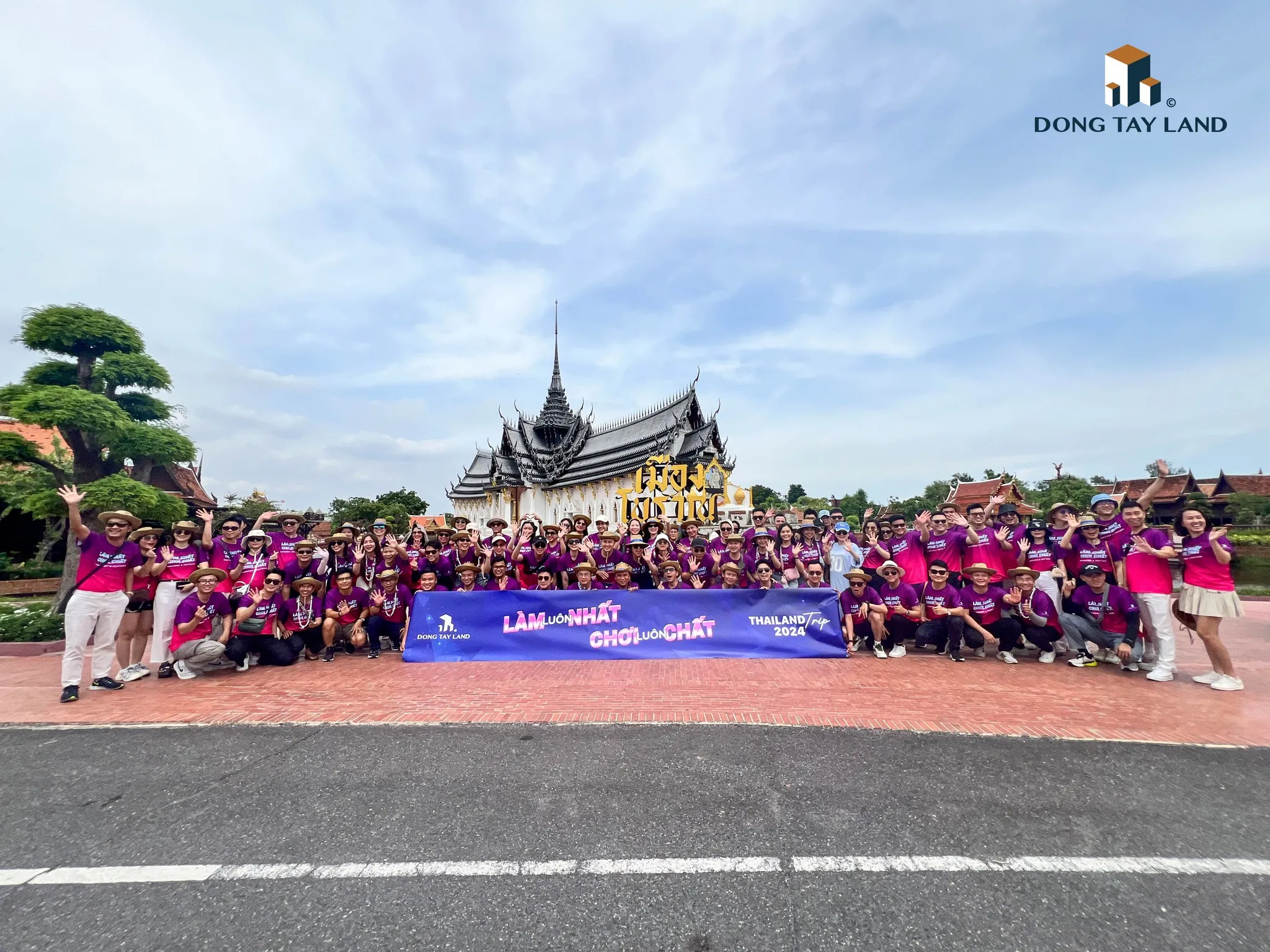 Teambuilding công ty Đông Tây Land Miền Bắc
